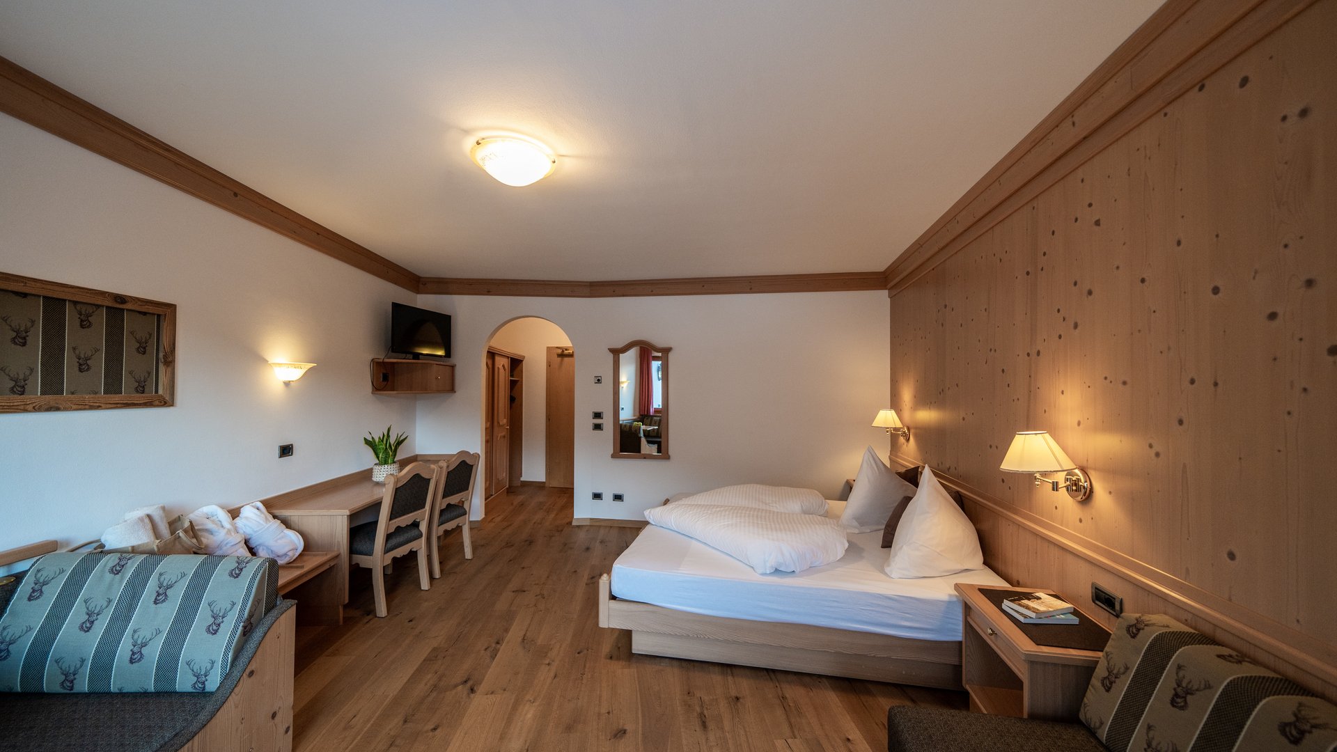 Willkommen in Olang: Hotel Christoph Willkommen in Olang: Hotel Christoph